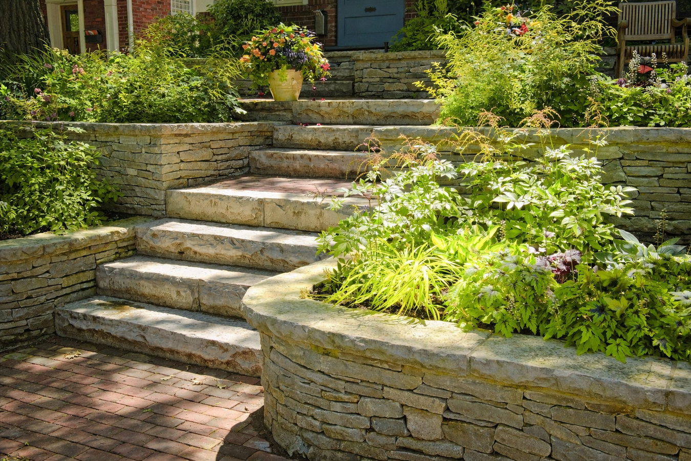 Retaining wall construction in Knoxville, TN